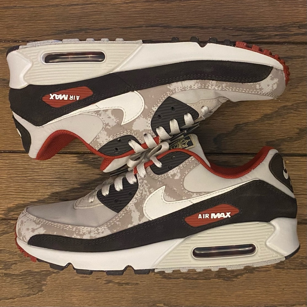 Nike Air Max 90 9.5 Men; Limited Release